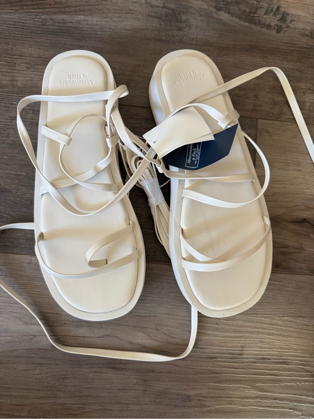 NWT Abercrombie & Fitch Cream Strappy Lace-Up Flat Sandals